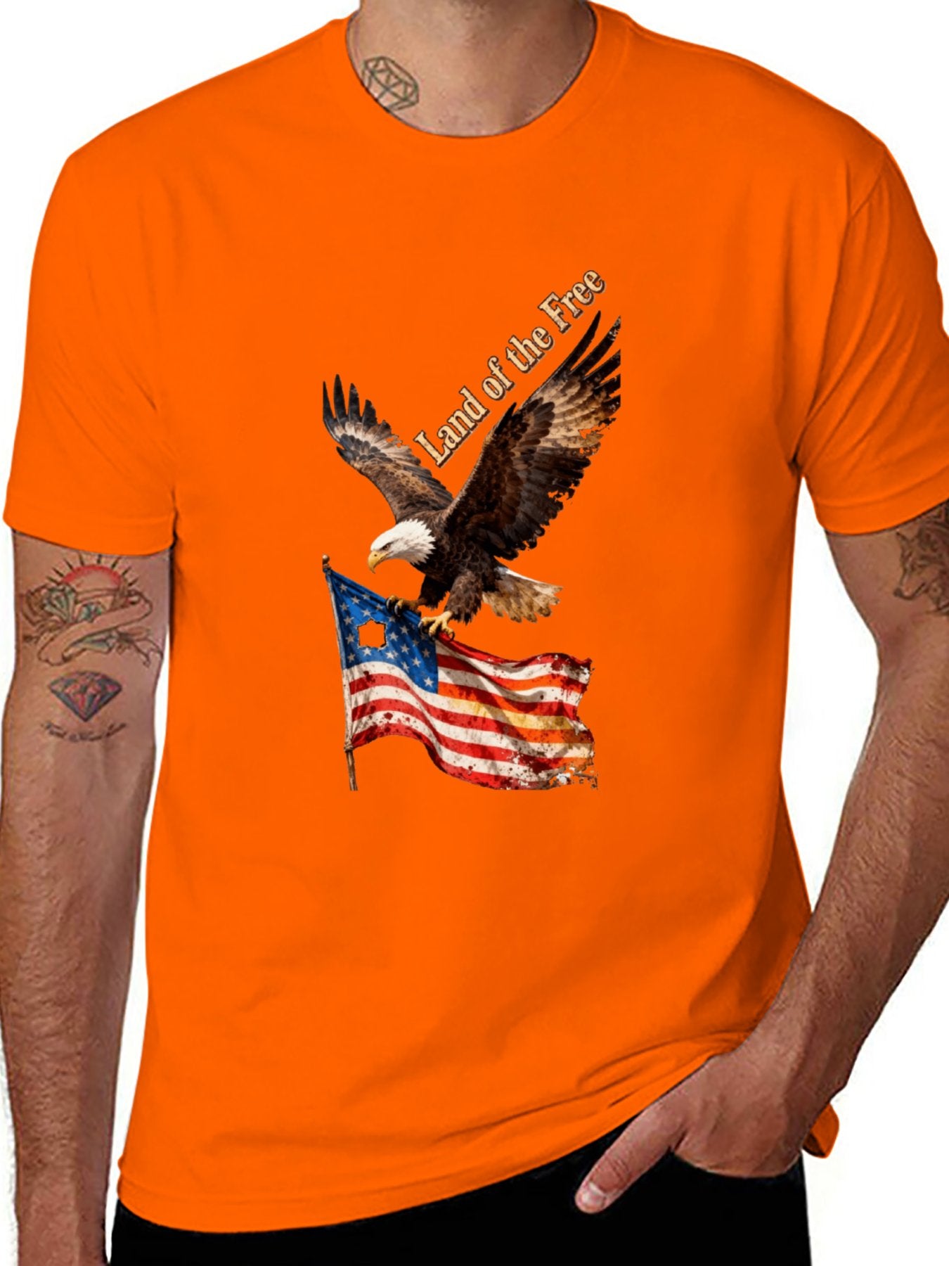 T-shirt Eagle grabs the flag American style T-shirt